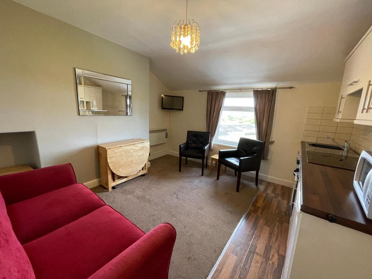 45 The Square Holiday Apartments Scarborough Eksteriør billede